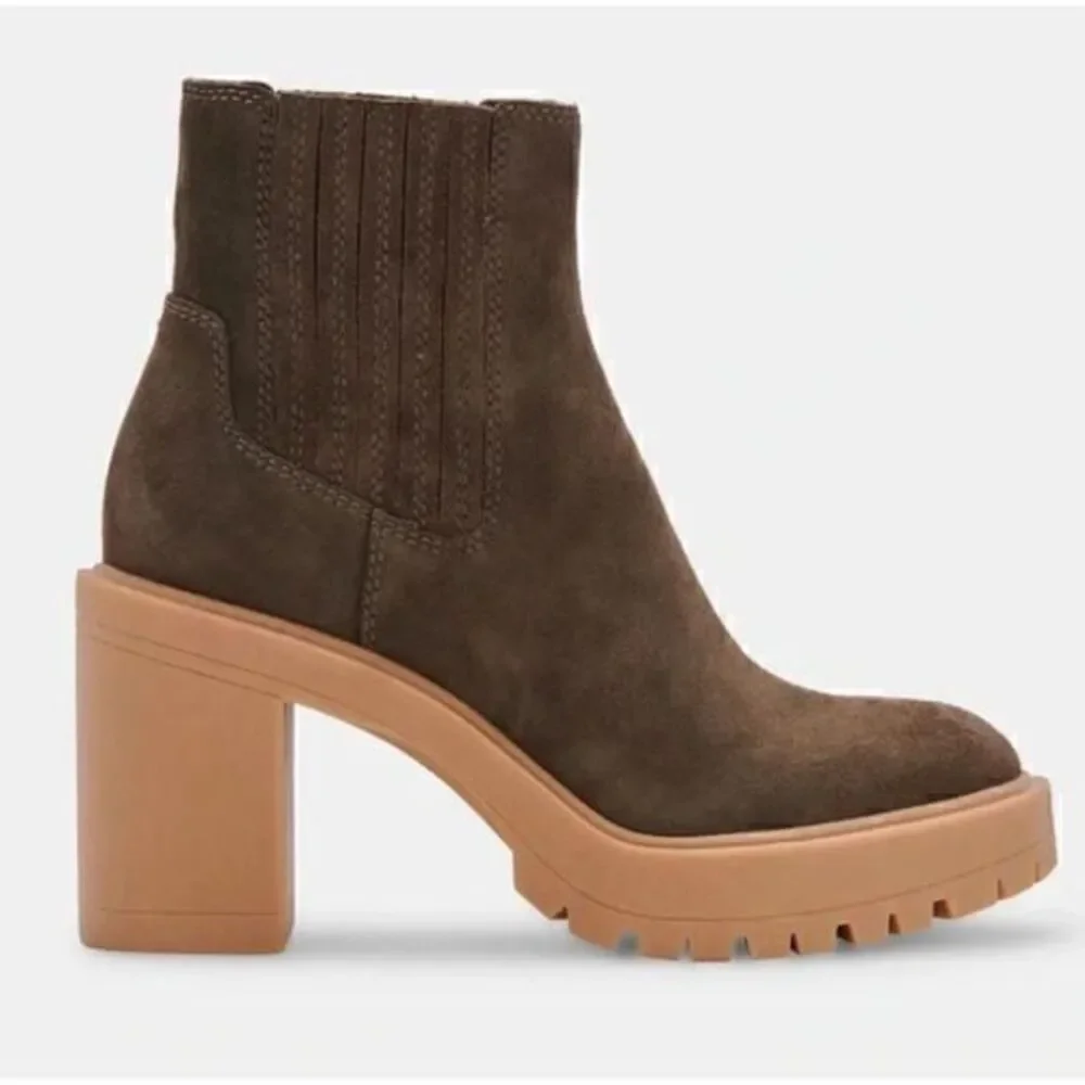 Dolce Vita Caster Waterproof Pull‎ On Lug Sole Suede Boots Olive Green 6.5
